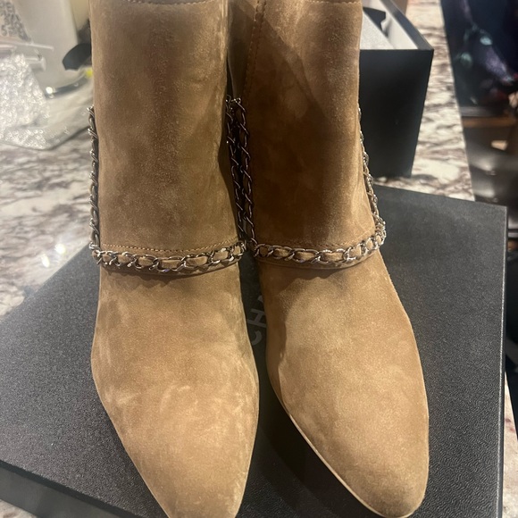 NEW CHANEL BOOTS (never worn) - Picture 4 of 10